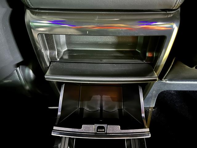 アルファード ３．５エグゼクティブラウンジＳ　３．５エグゼクティブラウンジＳ＿ＴＲＤエアロ　純正ナビ　ＴＶ　全方位カメラ　両側パワースライドドア　クルーズコントロール　シートベンチレーション（44枚目）