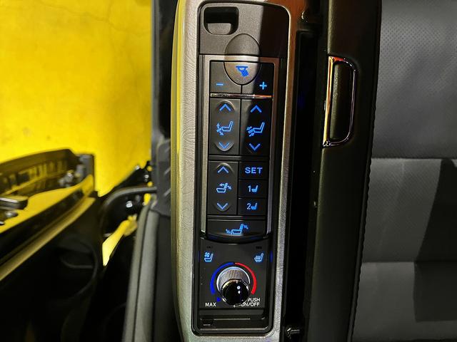 アルファード ３．５エグゼクティブラウンジＳ　３．５エグゼクティブラウンジＳ＿ＴＲＤエアロ　純正ナビ　ＴＶ　全方位カメラ　両側パワースライドドア　クルーズコントロール　シートベンチレーション（50枚目）