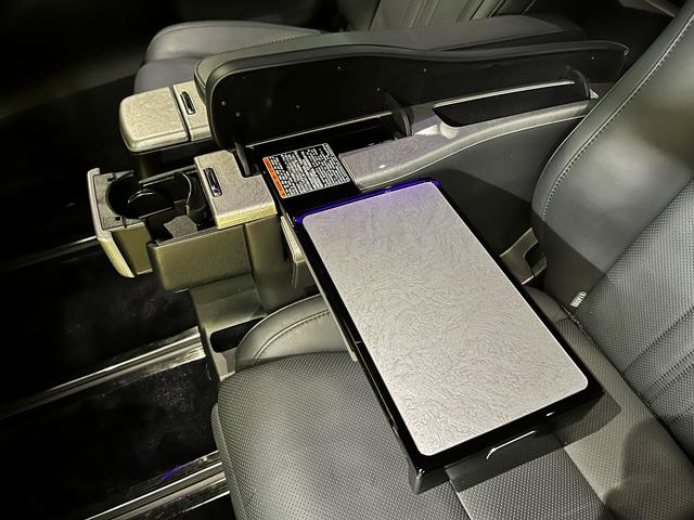 アルファード ３．５エグゼクティブラウンジＳ　３．５エグゼクティブラウンジＳ＿ＴＲＤエアロ　純正ナビ　ＴＶ　全方位カメラ　両側パワースライドドア　クルーズコントロール　シートベンチレーション（52枚目）