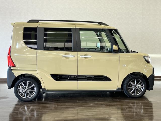 タント ファンクロス　ベース＿Ｗパワスラ　社外ナビ　両側パワースライドドア　ＬＥＤライト　スマートアシスト　シートヒーター　ルーフレール　ＣＤ　コーナーセンサー　電子パーキング（4枚目）