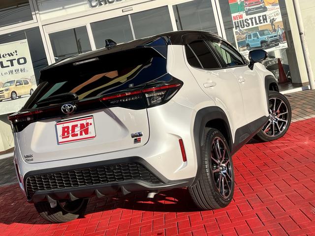 ヤリスクロス ハイブリッド　ＧＲスポーツ　ハイブリッドＧＲスポーツ＿　純正ディスプレイオーディオ　全方位モニター　プリクラッシュセーフティ　クルーズコントロール　レーントレーシングアシスト　パーキングサポートブレーキ　ドラレコ（5枚目）