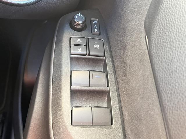 ヤリスクロス ハイブリッド　ＧＲスポーツ　ハイブリッドＧＲスポーツ＿　純正ディスプレイオーディオ　全方位モニター　プリクラッシュセーフティ　クルーズコントロール　レーントレーシングアシスト　パーキングサポートブレーキ　ドラレコ（10枚目）