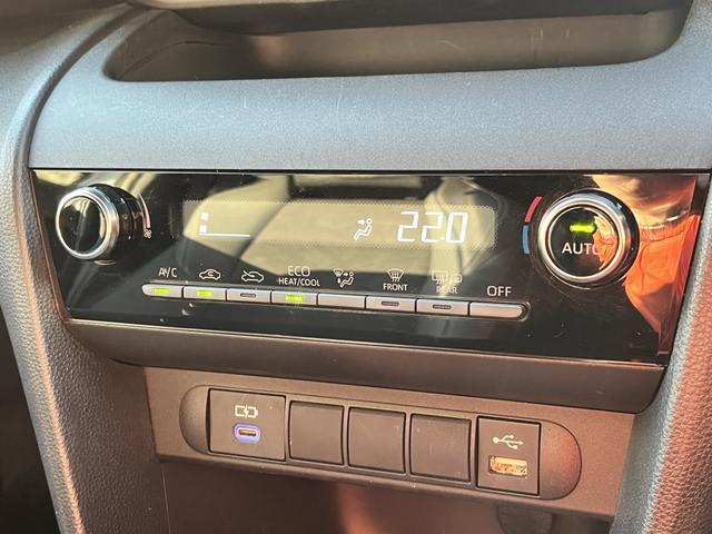 ヤリスクロス ハイブリッド　ＧＲスポーツ　ハイブリッドＧＲスポーツ＿　純正ディスプレイオーディオ　全方位モニター　プリクラッシュセーフティ　クルーズコントロール　レーントレーシングアシスト　パーキングサポートブレーキ　ドラレコ（19枚目）