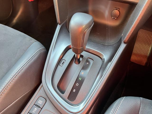 ヤリスクロス ハイブリッド　ＧＲスポーツ　ハイブリッドＧＲスポーツ＿　純正ディスプレイオーディオ　全方位モニター　プリクラッシュセーフティ　クルーズコントロール　レーントレーシングアシスト　パーキングサポートブレーキ　ドラレコ（24枚目）