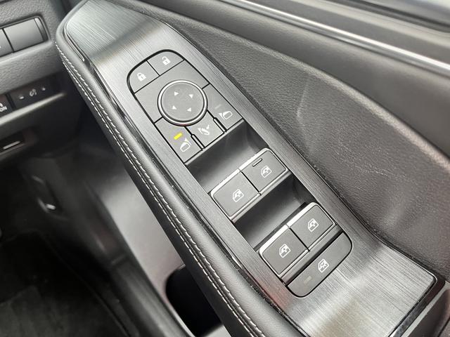 エクストレイル G e-4ORCE G-e4ORCE_コネクトナビ/フルセグ 全方位モニター プロパイロット プロパイロットパーキング エマージェンシーブレーキ シートヒーター オートバックドア LEDヘッドライト ドラレコ(11枚目)