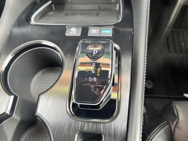 エクストレイル G e-4ORCE G-e4ORCE_コネクトナビ/フルセグ 全方位モニター プロパイロット プロパイロットパーキング エマージェンシーブレーキ シートヒーター オートバックドア LEDヘッドライト ドラレコ(30枚目)