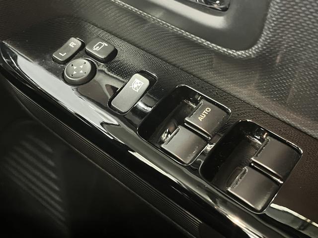 スペーシアカスタム ハイブリッドＸＳ　カスタムハイブリッドＸＳ＿社外ナビ／ＴＶ　両側パワースライドドア　前後ドラレコ　ＥＴＣ　シートヒーター　ＬＥＤヘッドライト　キーフリー　Ｂｌｕｅｔｏｏｔｈ　ＤＶＤ　コーナーセンサー（10枚目）