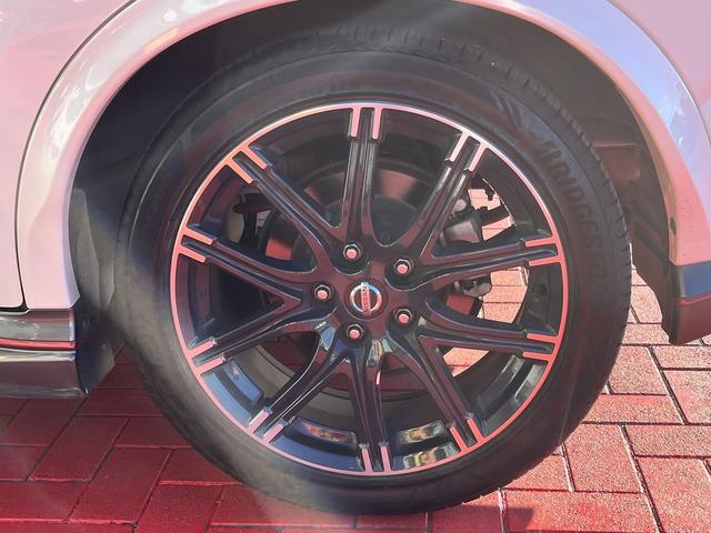 ジューク ニスモ　４ＷＤ　ターボ　純正アルミ　全方位カメラ　ＥＴＣ　キーフリー　プッシュスタート　ＨＩＤヘッドライト　オートライト（8枚目）