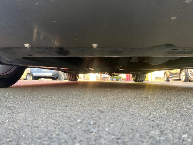 ジューク ニスモ　４ＷＤ　ターボ　純正アルミ　全方位カメラ　ＥＴＣ　キーフリー　プッシュスタート　ＨＩＤヘッドライト　オートライト（38枚目）