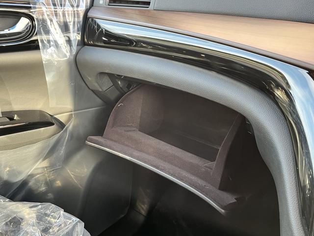 �����̕������S���Ă��˗��������I���X�ł́A�k�͖k�C���E��͉��ꌧ�܂őS���ɔ̔��E�[�Ԏ��т��������܂��B����A���X�ɂ��C���������I�s�d�k�˂O�Q�V�|�R�T�O�|�P�X�P�P