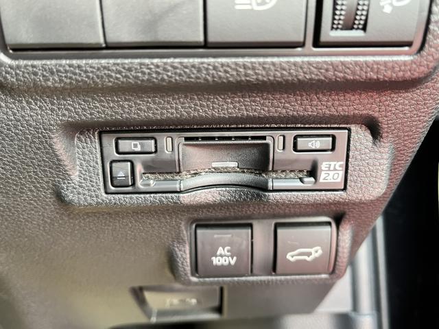 カローラクロス ハイブリッド　Ｚ　ハイブリッドＺ＿純正１０．５インチナビ　ＴＶ　バックカメラ　ＥＴＣ２．０　パワーバックドア　レーダークルーズコントロール　シートヒーター　ＬＥＤヘッドライト　パワーシート　Ｂｌｕｅｔｏｏｔｈ　ＵＳＢ（29枚目）