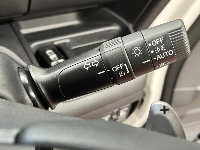 Ｎ－ＢＯＸカスタム Ｌターボ　両側パワスラ　ナビ　フルセグＴＶ　ＥＴＣ　ドラレコ　シートヒーター　アイドリングストップ　バックカメラ　追従型クルコン　電子パーキング　ブレーキホールド　ＣＤ　ＤＶＤ　Ｂｌｕｅｔｏｏｔｈ　ステリモ（26枚目）