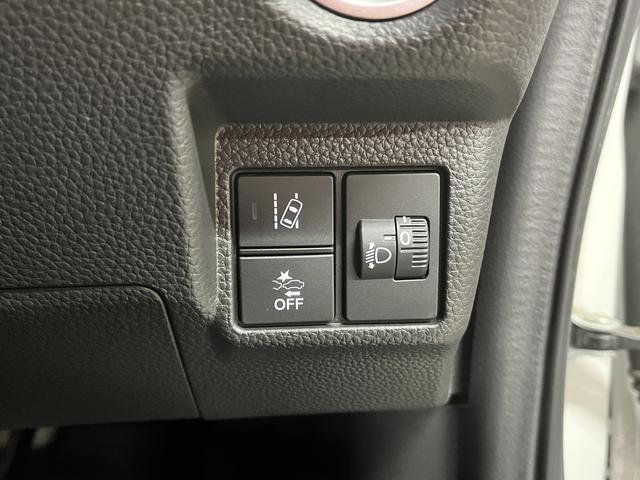 Ｎ－ＢＯＸカスタム Ｌターボ　両側パワスラ　ナビ　フルセグＴＶ　ＥＴＣ　ドラレコ　シートヒーター　アイドリングストップ　バックカメラ　追従型クルコン　電子パーキング　ブレーキホールド　ＣＤ　ＤＶＤ　Ｂｌｕｅｔｏｏｔｈ　ステリモ（30枚目）