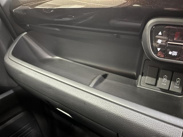 Ｎ－ＢＯＸカスタム Ｌターボ　両側パワスラ　ナビ　フルセグＴＶ　ＥＴＣ　ドラレコ　シートヒーター　アイドリングストップ　バックカメラ　追従型クルコン　電子パーキング　ブレーキホールド　ＣＤ　ＤＶＤ　Ｂｌｕｅｔｏｏｔｈ　ステリモ（38枚目）