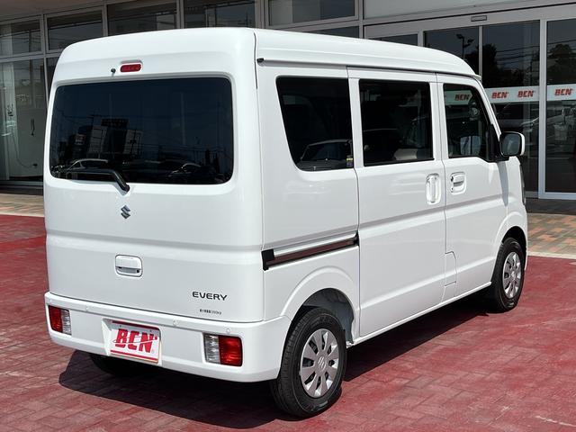 エブリイ ジョイン　登録届出済未使用車　車検：令和９年７月　衝突軽減　ハイルーフ　アイドリングストップ　Ｄオーディオ　Ｂｌｕｅｔｏｏｔｈ　バックカメラ　コーナーセンサー　プッシュスタート　キーフリー　ＵＳＢソケット（11枚目）