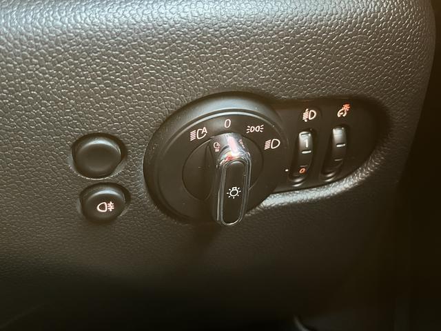 MINI クーパーS 純正ナビ 全方位カメラ シートヒーター キーフリー クルコン(28枚目)