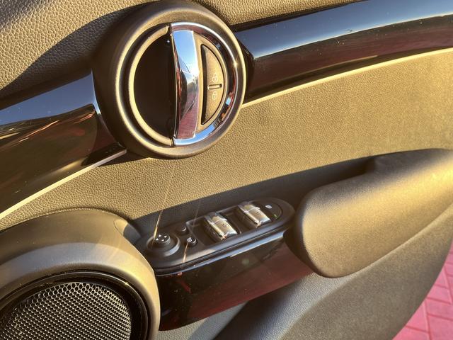 MINI クーパーS 純正ナビ 全方位カメラ シートヒーター キーフリー クルコン(41枚目)