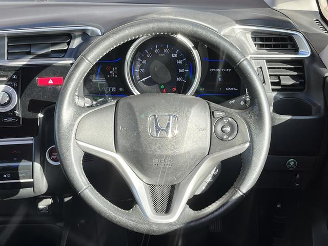 フィットハイブリッド Ｌパッケージ　車検：令和８年１２月　クルコン　ＥＴＣ　アイドリングストップ　Ｐスタ　キーフリー　ＬＥＤヘッドライト　オートライト　ＡＵＸ　ＵＳＢ（21枚目）