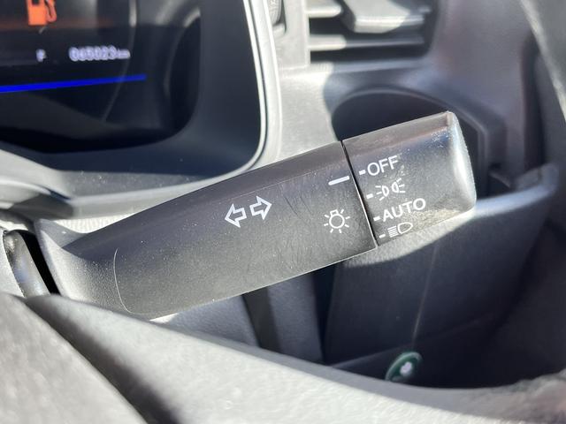 フィットハイブリッド Ｌパッケージ　車検：令和８年１２月　クルコン　ＥＴＣ　アイドリングストップ　Ｐスタ　キーフリー　ＬＥＤヘッドライト　オートライト　ＡＵＸ　ＵＳＢ（23枚目）