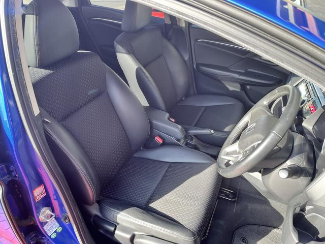 フィットハイブリッド Ｌパッケージ　車検：令和８年１２月　クルコン　ＥＴＣ　アイドリングストップ　Ｐスタ　キーフリー　ＬＥＤヘッドライト　オートライト　ＡＵＸ　ＵＳＢ（35枚目）