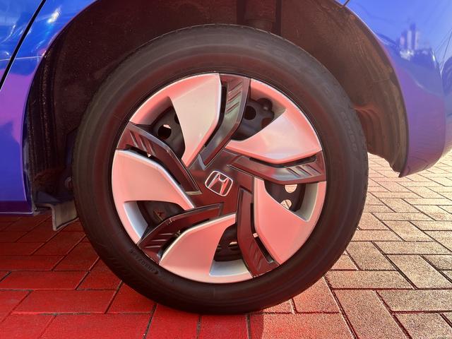 フィットハイブリッド Ｌパッケージ　車検：令和８年１２月　クルコン　ＥＴＣ　アイドリングストップ　Ｐスタ　キーフリー　ＬＥＤヘッドライト　オートライト　ＡＵＸ　ＵＳＢ（46枚目）