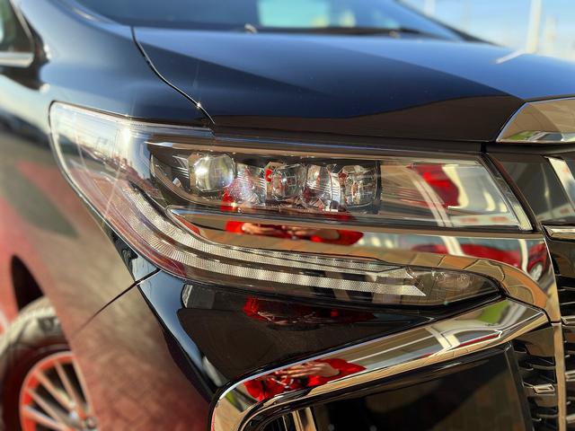 アルファードハイブリッド S タイプゴールドIII 4WD 走行:13000キロ 純正ナビ フルセグTV Bluetooth JBLサウンド 全方位カメラ デジタルインナーミラー パワーバックドア 後席FDモニター LED クルコン ETC(12枚目)