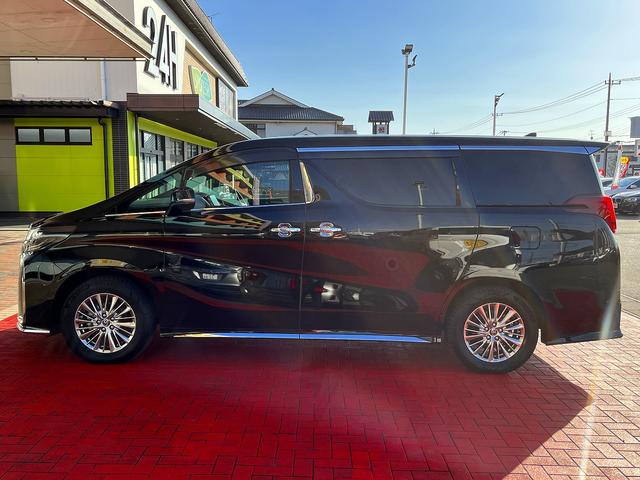 アルファードハイブリッド S タイプゴールドIII 4WD 走行:13000キロ 純正ナビ フルセグTV Bluetooth JBLサウンド 全方位カメラ デジタルインナーミラー パワーバックドア 後席FDモニター LED クルコン ETC(19枚目)