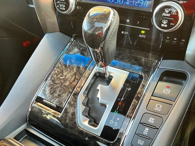 アルファードハイブリッド S タイプゴールドIII 4WD 走行:13000キロ 純正ナビ フルセグTV Bluetooth JBLサウンド 全方位カメラ デジタルインナーミラー パワーバックドア 後席FDモニター LED クルコン ETC(42枚目)