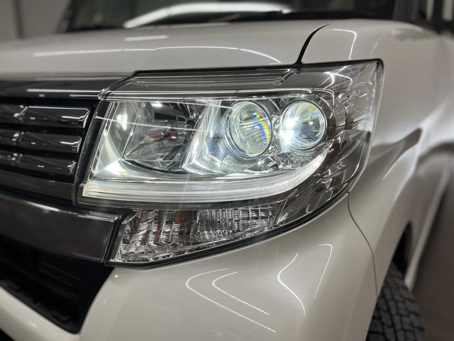 タント カスタムX SAIII 福祉車両仕様 助手席リフトアップ 走行:18000キロ 衝突軽減 ナビ バックカメラ ETC車載器 電動パワースライドドア シートヒーター アイドリングストッププッシュスタート キーフリー HID(6枚目)