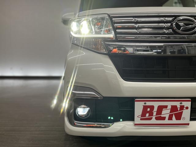 タント カスタムX SAIII 福祉車両仕様 助手席リフトアップ 走行:18000キロ 衝突軽減 ナビ バックカメラ ETC車載器 電動パワースライドドア シートヒーター アイドリングストッププッシュスタート キーフリー HID(9枚目)