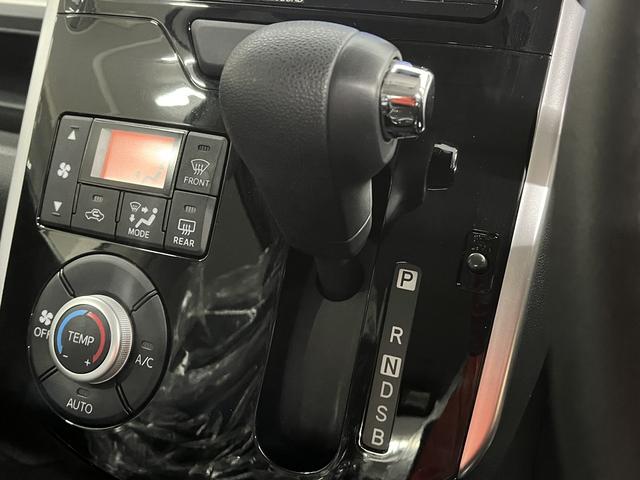 タント カスタムX SAIII 福祉車両仕様 助手席リフトアップ 走行:18000キロ 衝突軽減 ナビ バックカメラ ETC車載器 電動パワースライドドア シートヒーター アイドリングストッププッシュスタート キーフリー HID(34枚目)