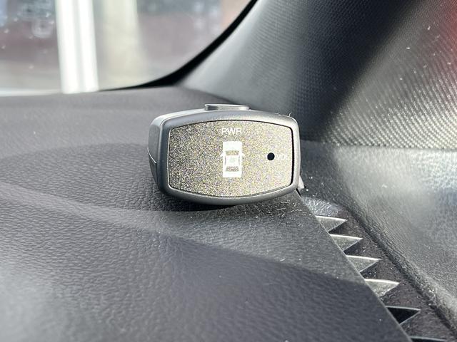 エスクァイア ハイブリッドGi 走行:36000キロ ナビ フルセグTV DVD再生 Bluetooth バックカメラ ETC車載器 両側パワースライドドア プッシュスタート キーフリー クルーズコントロール(32枚目)