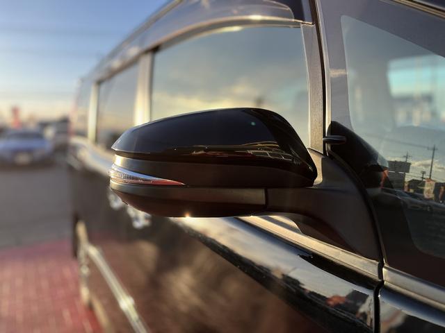 ノア Ｓｉ　ダブルバイビー　車検：令和９年１０月　衝突軽減　Ｉストップ　ナビ　ＴＶ　Ｂｌｕｅｔｏｏｔｈ　バックカメラ　ＥＴＣ車載器　両側パワースライドドア　後席ＦＤモニター　純正アルミ　プッシュスタート　キーフリー　クルコン（15枚目）