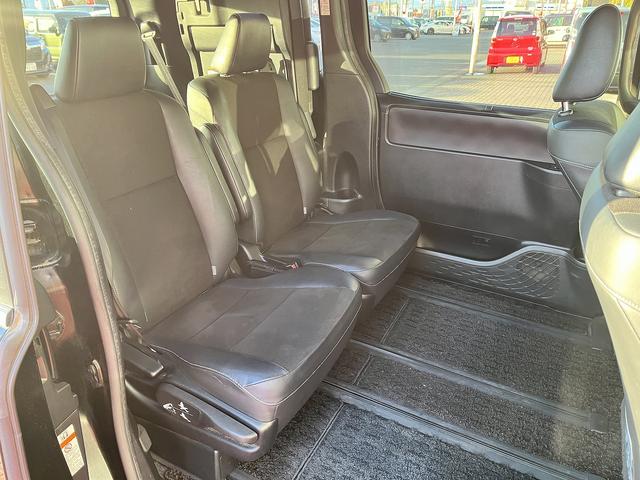 ノア Ｓｉ　ダブルバイビー　車検：令和９年１０月　衝突軽減　Ｉストップ　ナビ　ＴＶ　Ｂｌｕｅｔｏｏｔｈ　バックカメラ　ＥＴＣ車載器　両側パワースライドドア　後席ＦＤモニター　純正アルミ　プッシュスタート　キーフリー　クルコン（40枚目）