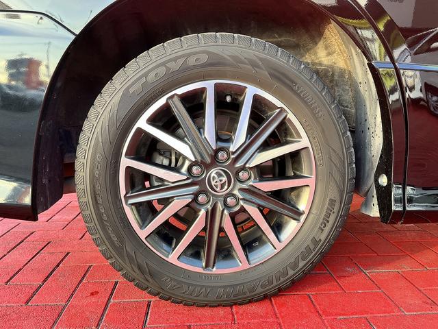 ノア Ｓｉ　ダブルバイビー　車検：令和９年１０月　衝突軽減　Ｉストップ　ナビ　ＴＶ　Ｂｌｕｅｔｏｏｔｈ　バックカメラ　ＥＴＣ車載器　両側パワースライドドア　後席ＦＤモニター　純正アルミ　プッシュスタート　キーフリー　クルコン（46枚目）