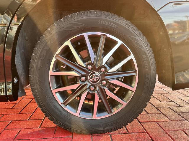 ノア Ｓｉ　ダブルバイビー　車検：令和９年１０月　衝突軽減　Ｉストップ　ナビ　ＴＶ　Ｂｌｕｅｔｏｏｔｈ　バックカメラ　ＥＴＣ車載器　両側パワースライドドア　後席ＦＤモニター　純正アルミ　プッシュスタート　キーフリー　クルコン（47枚目）