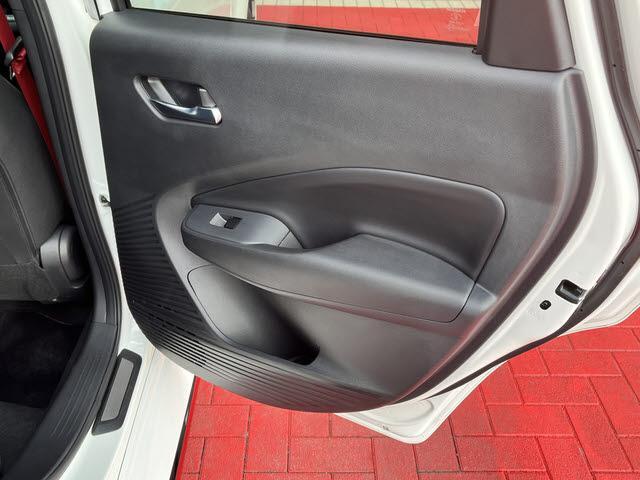 オーラ ニスモ　車検：令和９年４月　走行：８０００キロ　ニスモ　衝突軽減　プリパイロット　アラウンドビューモニター　ナビ　ＴＶ　Ｂｌｕｅｔｏｏｔｈ　キーフリー　電動パーキング　ブレーキオートホールド　ＬＥＤ（25枚目）