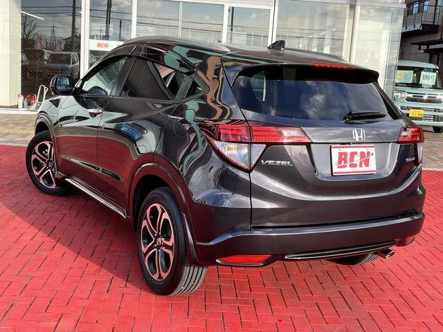 ヴェゼル ハイブリッドＺ・ホンダセンシング　走行：２４０００キロ　ホンダセンシング　ナビ　ＴＶ　ＤＶＤ　Ｂｌｕｅｔｏｏｔｈ　バックカメラ　ＥＴＣ車載器　クルコン　プッシュスタート　キーフリー　ＬＥＤヘッドライト（10枚目）