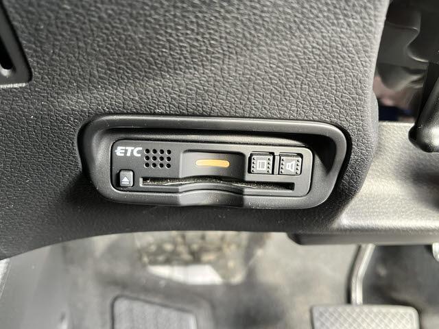 ヴェゼル ハイブリッドＺ・ホンダセンシング　走行：２４０００キロ　ホンダセンシング　ナビ　ＴＶ　ＤＶＤ　Ｂｌｕｅｔｏｏｔｈ　バックカメラ　ＥＴＣ車載器　クルコン　プッシュスタート　キーフリー　ＬＥＤヘッドライト（23枚目）