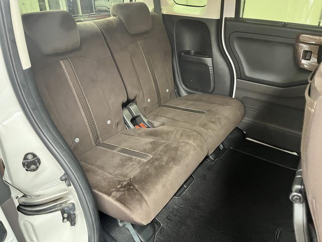 Ｎ－ＢＯＸ Ｇ・Ｌホンダセンシング　カッパーブラウンスタイル　ホンダセンシング　ナビ　ＴＶ　バックカメラ　Ｂｌｕｅｔｏｏｔｈ　パワースライドドア　ＬＥＤヘッドライト　クルコン　ＥＴＣ車載器　プッシュスタート　キーフリー　ＵＳＢソケット（13枚目）