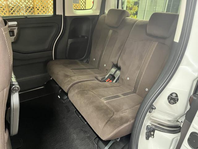 Ｎ－ＢＯＸ Ｇ・Ｌホンダセンシング　カッパーブラウンスタイル　ホンダセンシング　ナビ　ＴＶ　バックカメラ　Ｂｌｕｅｔｏｏｔｈ　パワースライドドア　ＬＥＤヘッドライト　クルコン　ＥＴＣ車載器　プッシュスタート　キーフリー　ＵＳＢソケット（17枚目）