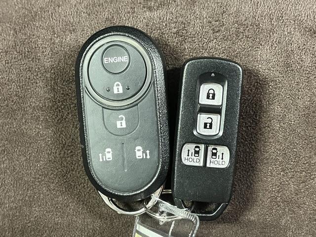 Ｎ－ＢＯＸ Ｇ・Ｌホンダセンシング　カッパーブラウンスタイル　ホンダセンシング　ナビ　ＴＶ　バックカメラ　Ｂｌｕｅｔｏｏｔｈ　パワースライドドア　ＬＥＤヘッドライト　クルコン　ＥＴＣ車載器　プッシュスタート　キーフリー　ＵＳＢソケット（27枚目）