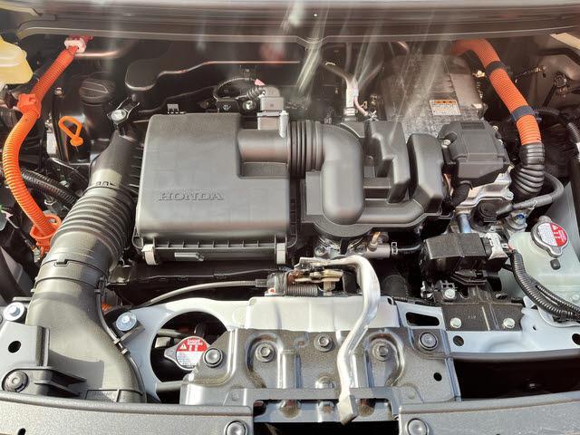 フリード ｅ：ＨＥＶエアー　ＥＸ　登録届出済未使用車　６人乗り　車検：令和１０年１１月　衝突軽減　電動パーキング　ブレーキオートホールド　両側パワースライドドア　プッシュスタート　キーフリー　ＬＥＤヘッドライト（25枚目）