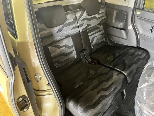 タント ファンクロスターボリミテッド　登録届出済未使用車　ターボ　車検：令和１０年９月　衝突軽減　ＬＥＤ　両側パワースライドドア　９インチＤオーディオ　フルセグＴＶ　全方位カメラ　シートヒーター　ウェルカムオープン（22枚目）