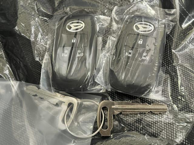 タント ファンクロスターボリミテッド　登録届出済未使用車　ターボ　車検：令和１０年９月　衝突軽減　ＬＥＤ　両側パワースライドドア　９インチＤオーディオ　フルセグＴＶ　全方位カメラ　シートヒーター　ウェルカムオープン（27枚目）