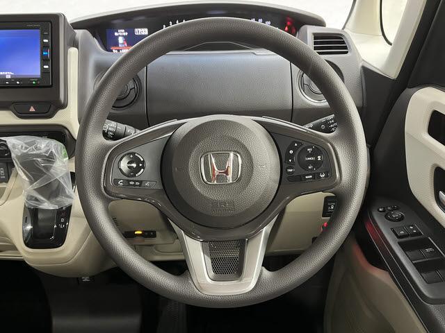 Ｎ－ＢＯＸ Ｇ・ＥＸホンダセンシング　車検：令和８年１２月　衝突軽減　ナビ　Ｂｌｕｅｔｏｏｔｈ　バックカメラ　両側パワースライドドア　ＥＴＣ車載器　ＵＳＢソケット　プッシュスタート　キーフリー（13枚目）