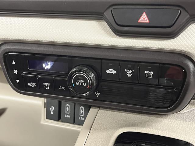 Ｎ－ＢＯＸ Ｇ・ＥＸホンダセンシング　車検：令和８年１２月　衝突軽減　ナビ　Ｂｌｕｅｔｏｏｔｈ　バックカメラ　両側パワースライドドア　ＥＴＣ車載器　ＵＳＢソケット　プッシュスタート　キーフリー（19枚目）
