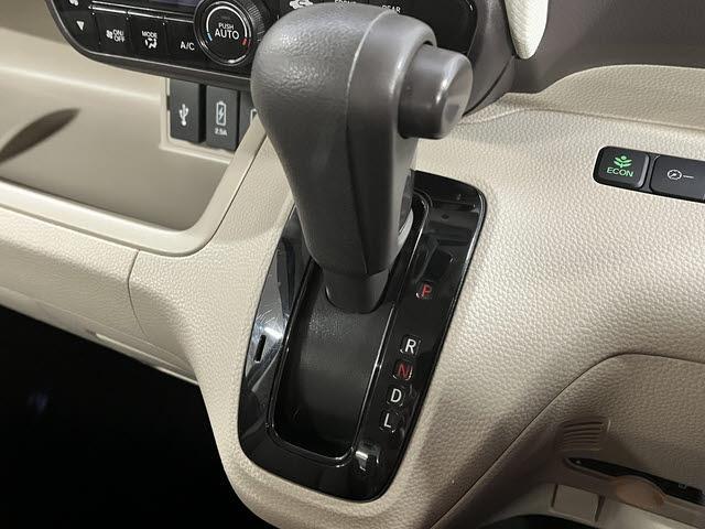 Ｎ－ＢＯＸ Ｇ・ＥＸホンダセンシング　車検：令和８年１２月　衝突軽減　ナビ　Ｂｌｕｅｔｏｏｔｈ　バックカメラ　両側パワースライドドア　ＥＴＣ車載器　ＵＳＢソケット　プッシュスタート　キーフリー（20枚目）