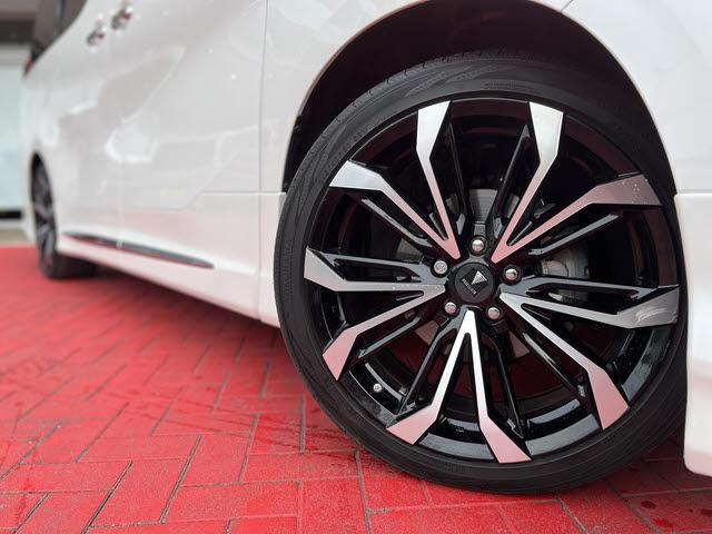 アルファード 2.5S Cパッケージ モデリスタエアロ 車検:令和9年12月 走行:31000キロ 衝突軽減 Dオーディオ Bluetooth DVD再生 フリップダウンモニター Bカメラ ETC パワーバックドア パワーシート(4枚目)