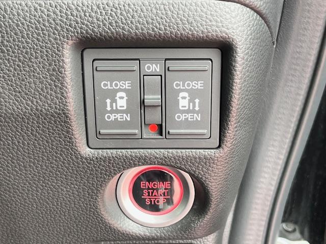 Ｎ－ＢＯＸカスタム Ｌ　特別仕様車スタイル＋ブラック　ホンダセンシング　ＣＭＢＳ　ＬＫＡＳ　ＡＣＣ　ＡＨＢ　両側パワスラ　ナビ　フルセグ　Ｂｌｕｅｔｏｏｔｈオーディオ　ＤＶＤ再生　シートヒーター　ＬＥＤフォグ　電動パーキング（18枚目）